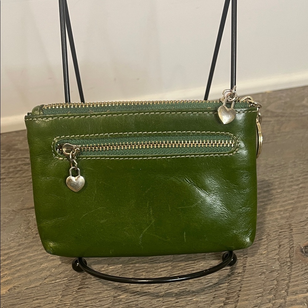 Brighton Green Leather Coin Purse Zip Key Ring‎ Silver Heart Zippers
